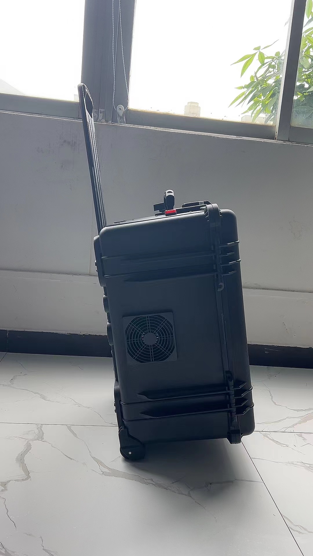 老新镇手拉箱型移动通信干扰器